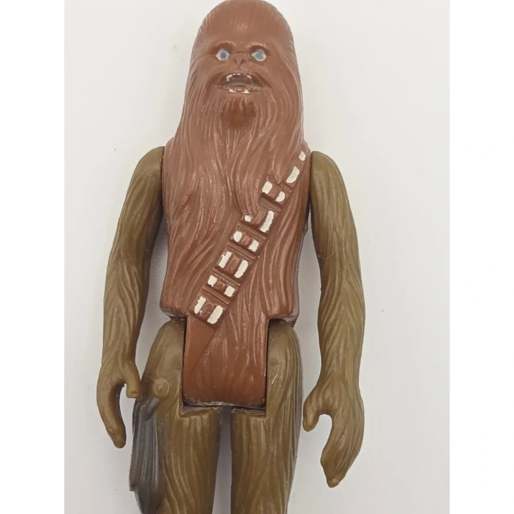 Kenner Action Figure 3.75 in Brown Fair 1977 Star Wars Chewbacca Discolored